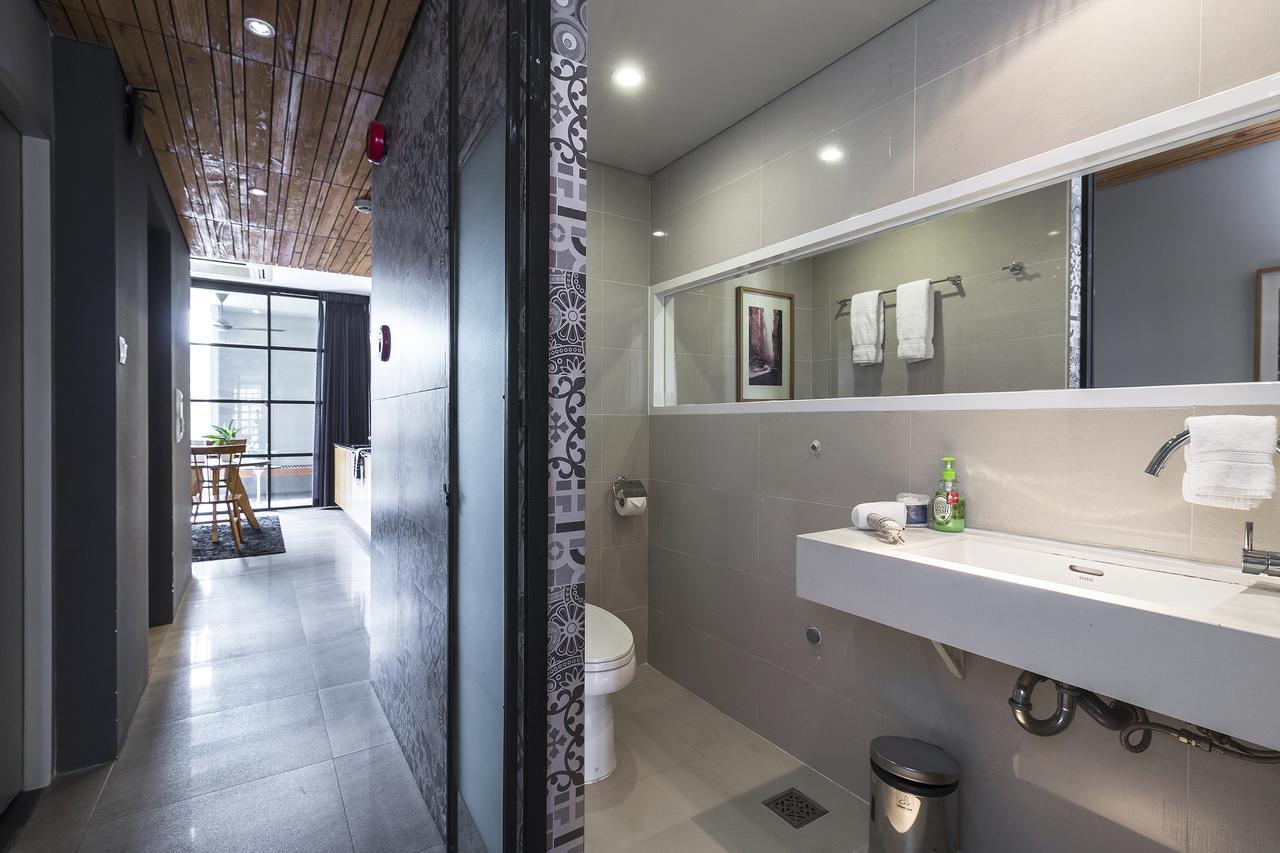 Christina's Saigon - An House Apartment